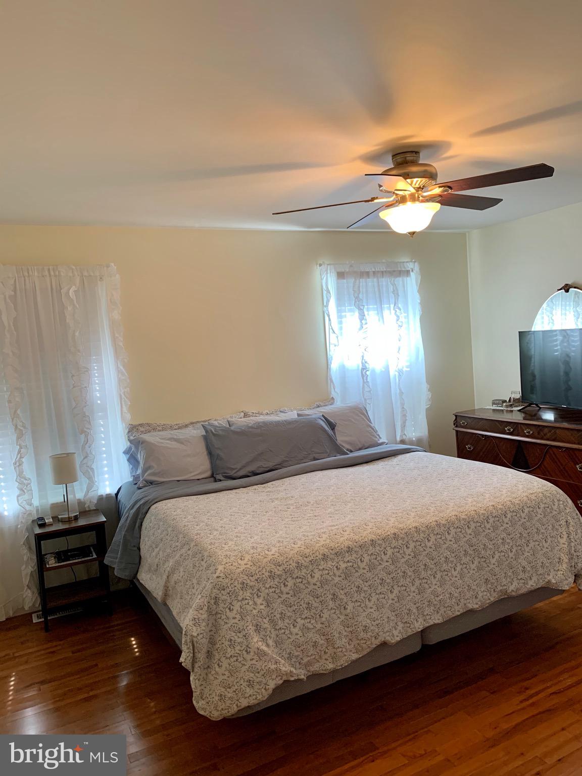 25 Winfield Road Sicklerville, NJ 08081 - Photo 15 of 19 Master bedroom