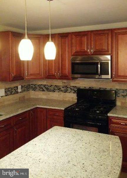 25 Winfield Road Sicklerville, NJ 08081 - Photo 10 of 19