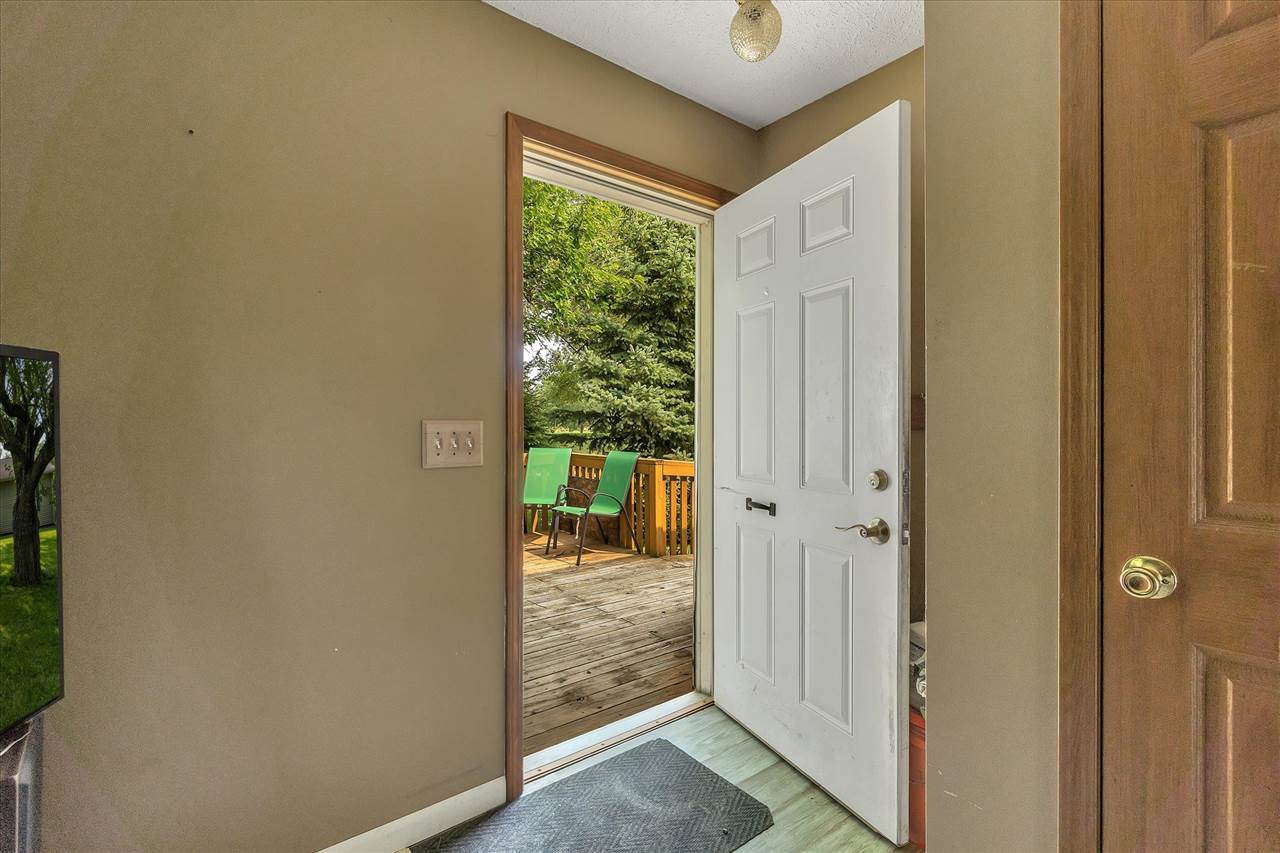 2579 Miller Road Allenton, MI 48002 - Photo 10 of 38 50049012-9.JPG