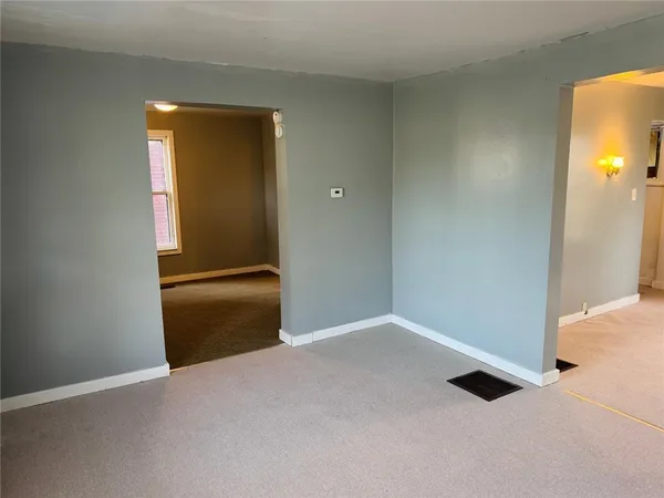 $69,900 | 217 La France Street, Elmira, NY 14904