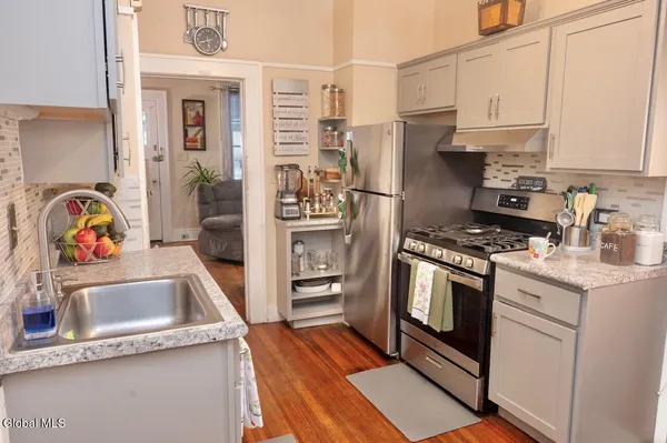 $208,000 | 415 Second Avenue, Albany, NY 12209