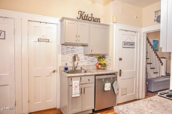 $208,000 | 415 Second Avenue, Albany, NY 12209