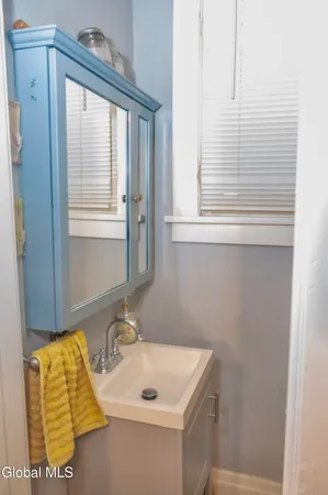 $208,000 | 415 Second Avenue, Albany, NY 12209