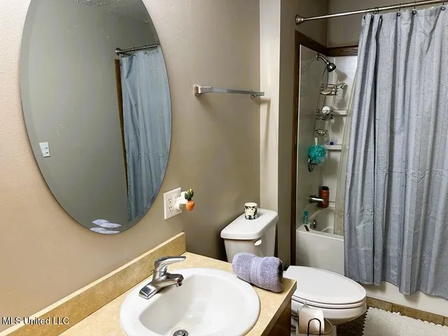 $129,000 | 8 Chisholm Trail, Wiggins, MS 39577