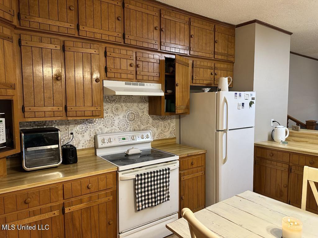 8 Chisholm Trail Wiggins, MS 39577 - Photo 5 of 18 a2fd8123-cba9-458d-9771-32db8812d7cc