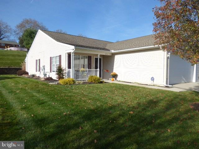 6836 Seneca Ridge Drive York, PA 17403 - Photo 2 of 13 Gallery Image 2