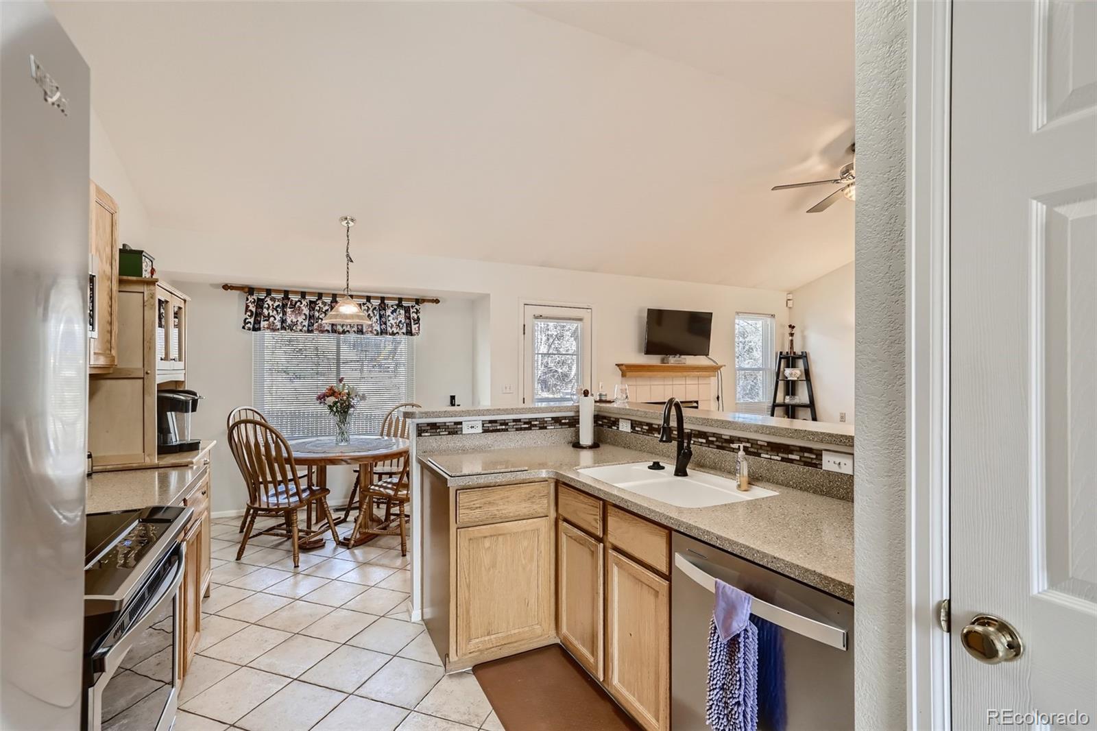 6862 Kipling Street Arvada, CO 80004 - Photo 10 of 28