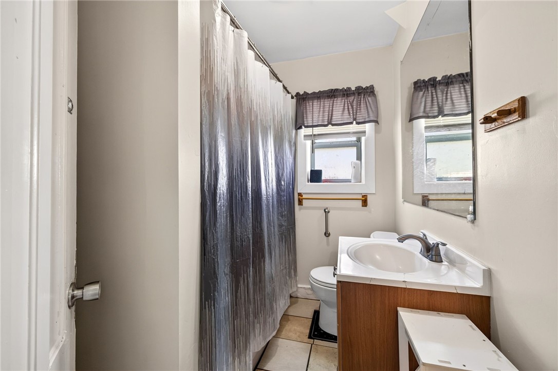 727 Dewey Avenue Rochester, NY 14613 - Photo 12 of 26 Gallery Image 12