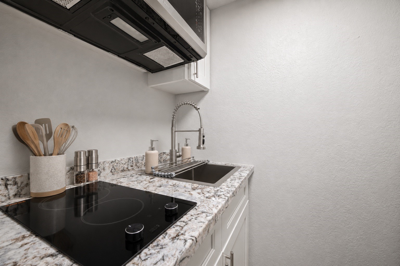 928 Ferry Road, Unit 215 Galveston, TX 77550 - Photo 8 of 23