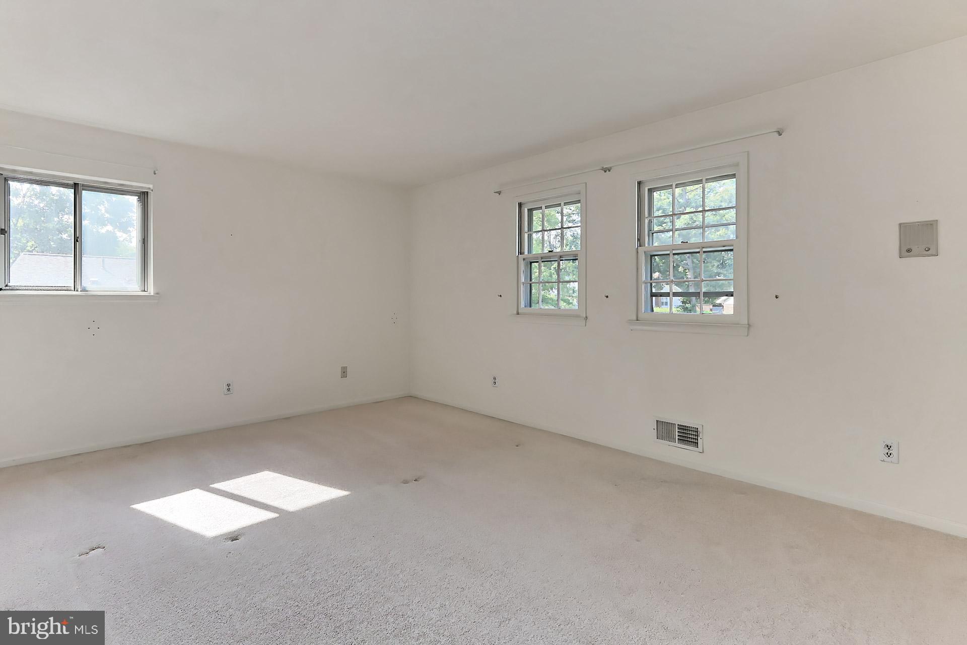 6005 Roxbury Avenue Springfield, VA 22152 - Photo 27 of 45 Master Bedroom #2