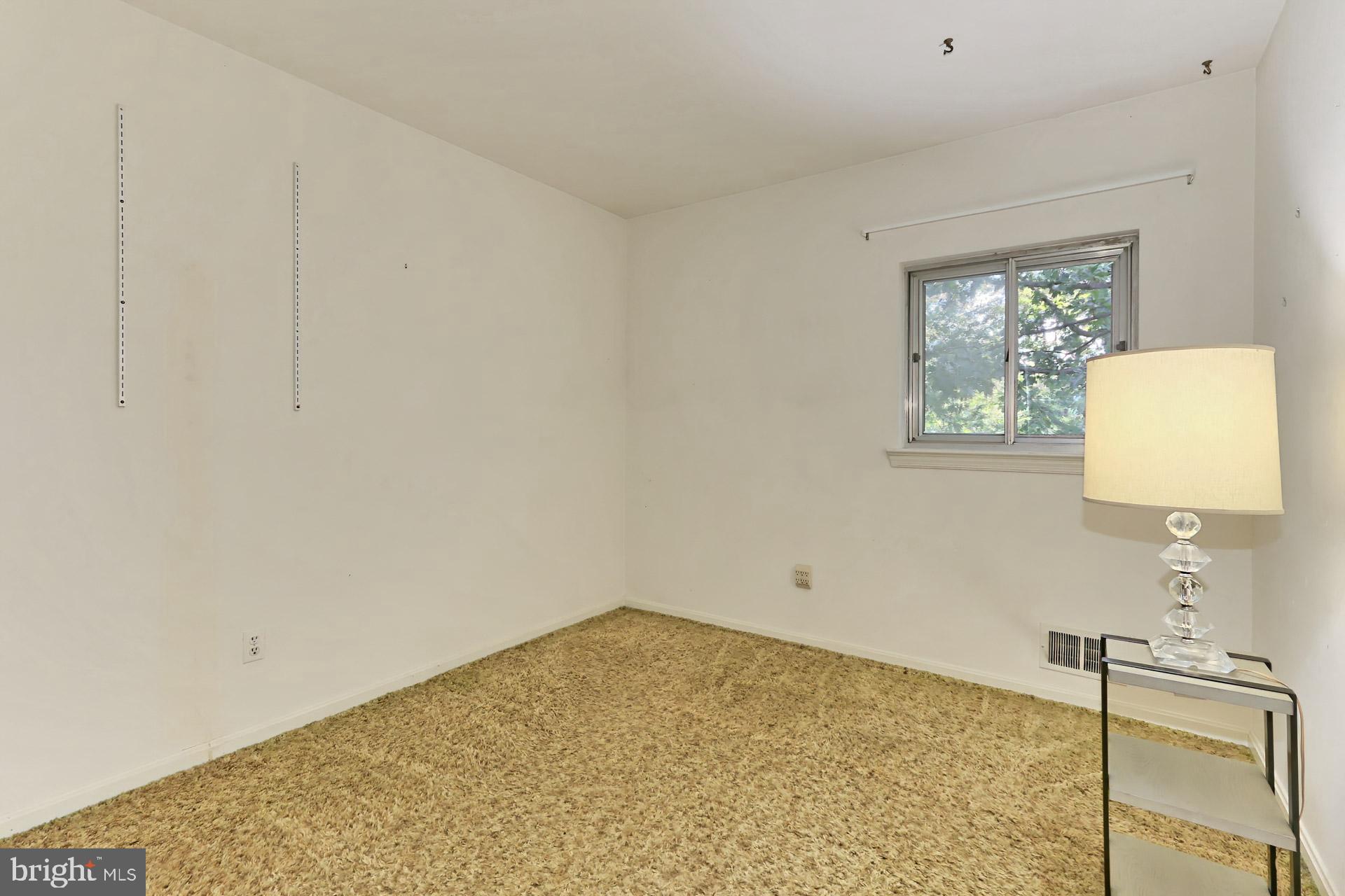 6005 Roxbury Avenue Springfield, VA 22152 - Photo 29 of 45 Bedroom #4