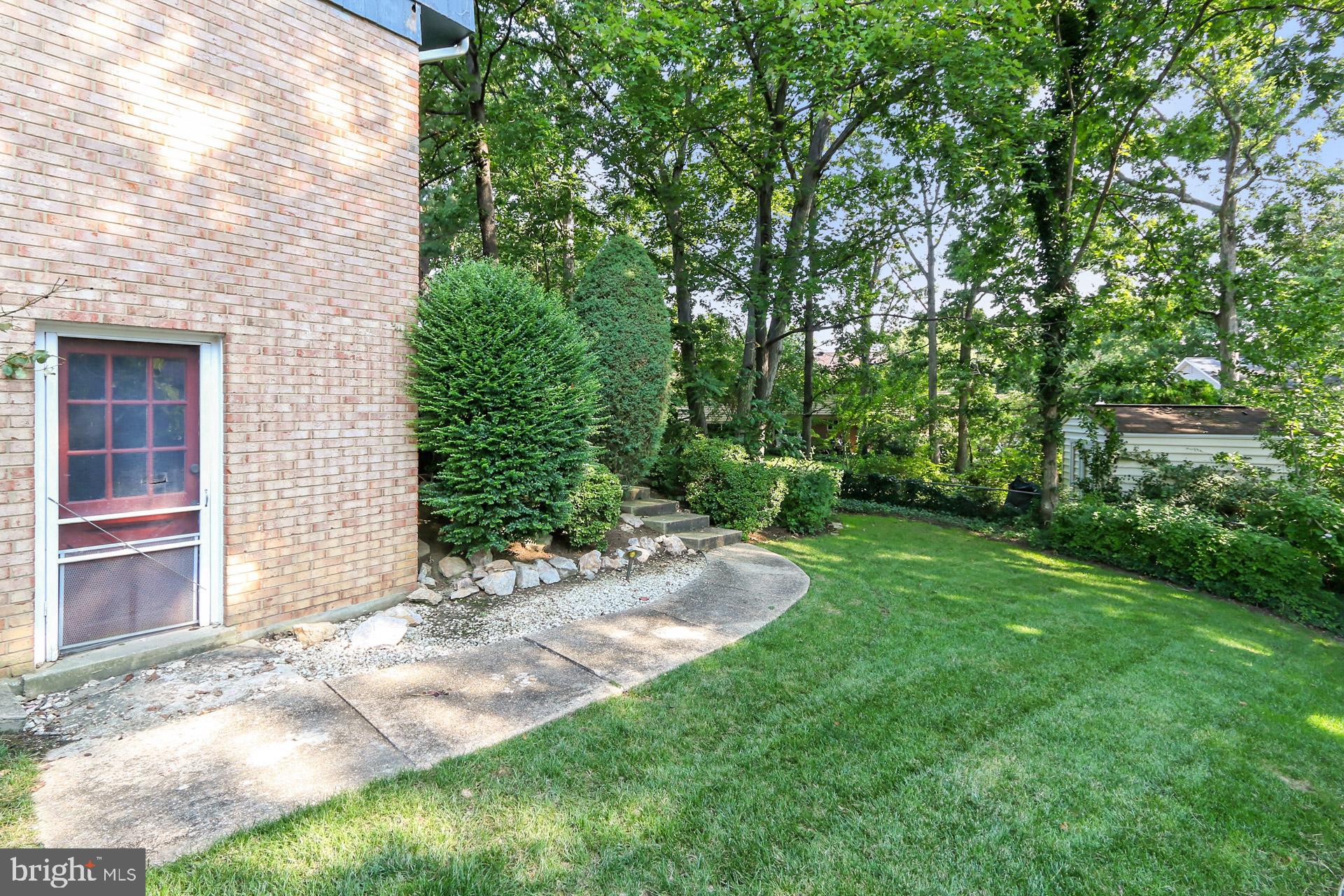 6005 Roxbury Avenue Springfield, VA 22152 - Photo 41 of 45 Walk Out Lower Level