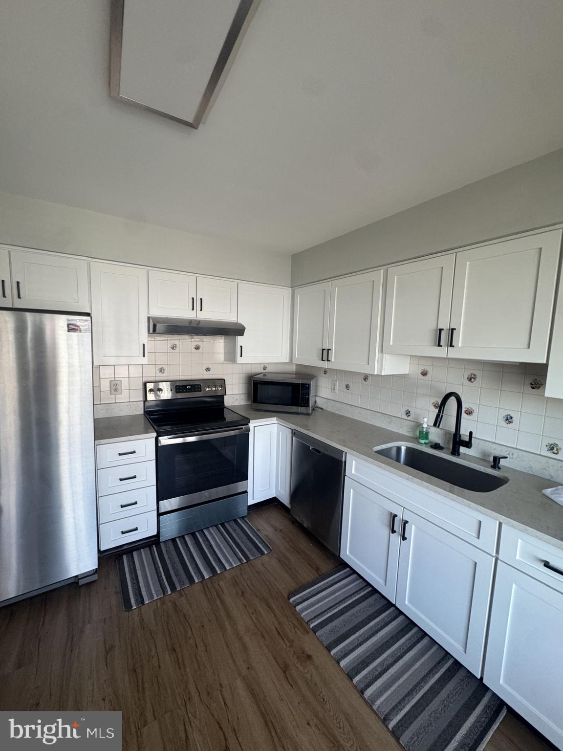 46922 Rabbitrun Terrace Sterling, VA 20164 - Photo 20 of 27