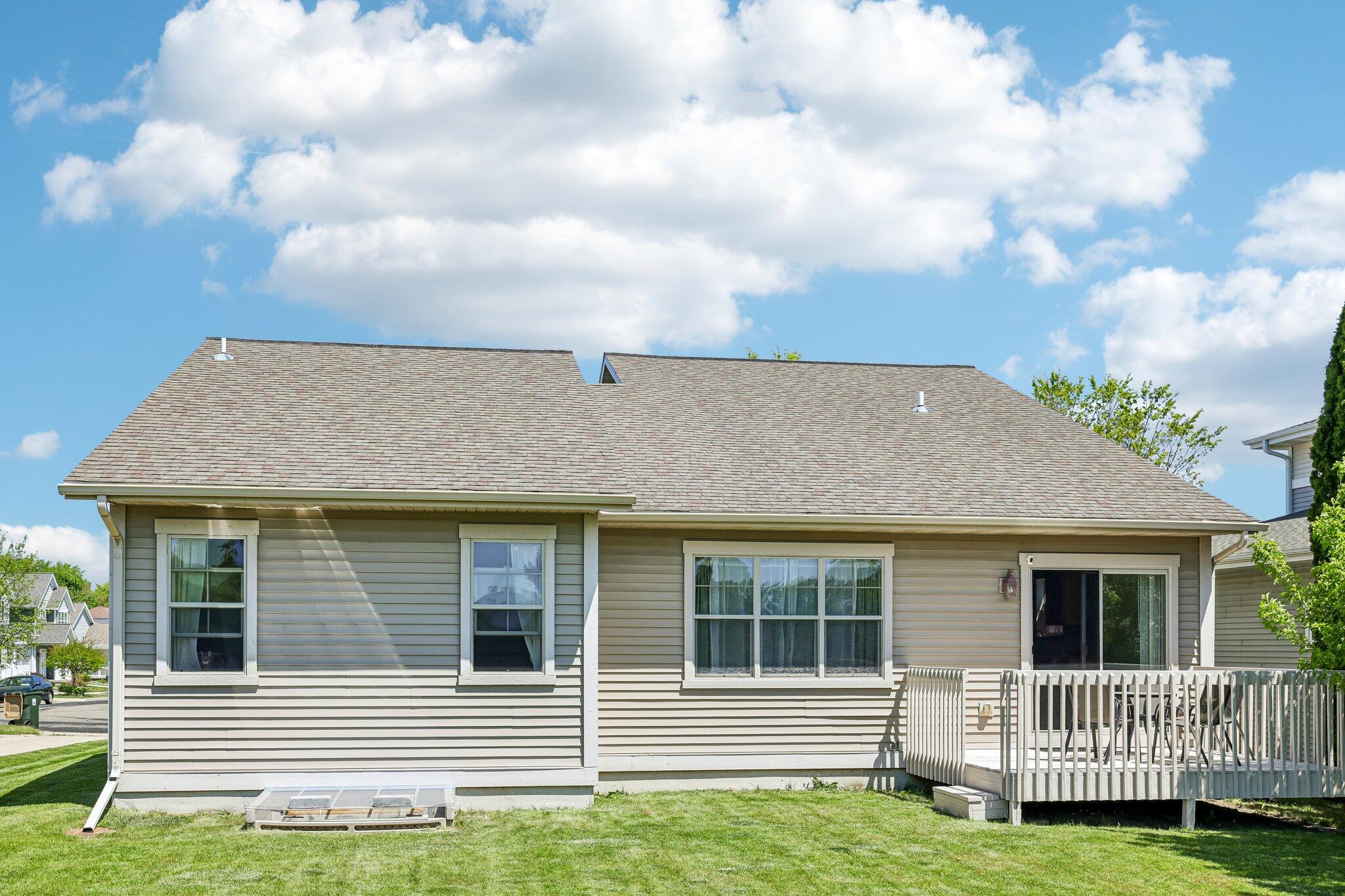 3289 Pleasant Street Sun Prairie, WI 53590 - Photo 33 of 34 Back of House and Deck