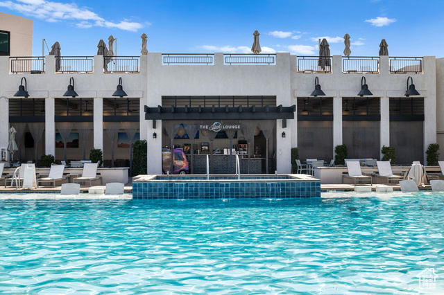 961 West Akoya Pearl Road, Unit 201 St. George, UT 84790 - Photo 55 of 67 View of community pool