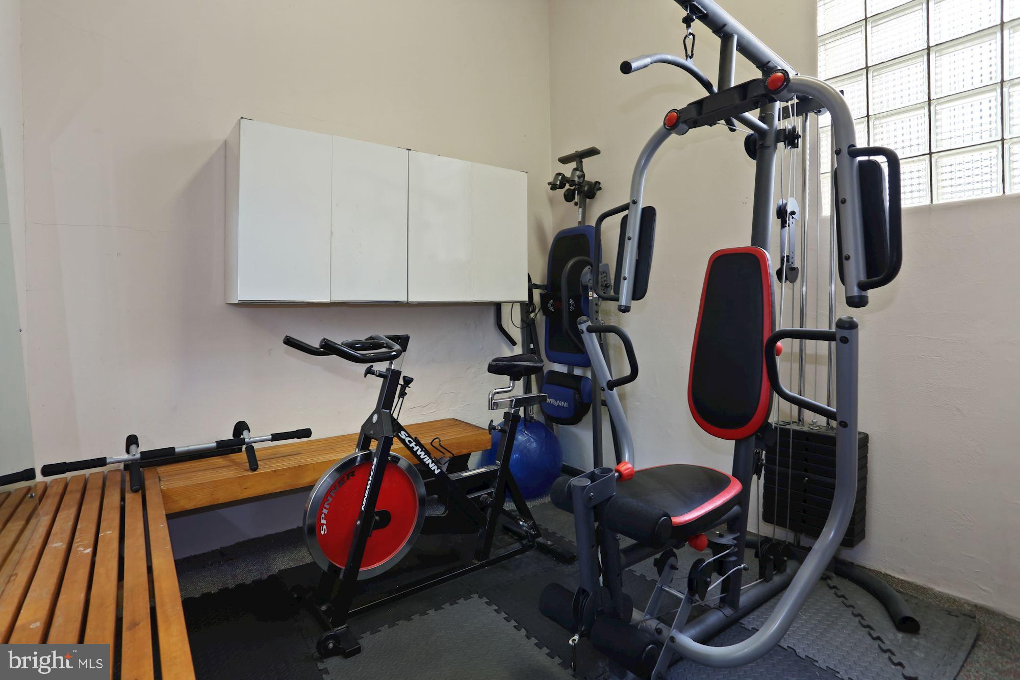1311 Merrie Ridge Road McLean, VA 22101 - Photo 44 of 54 a room with gym equipment