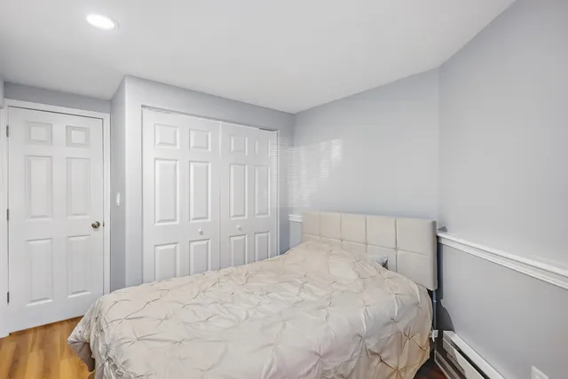 $2,850 | 2112 North Sawyer Avenue, Unit I, Chicago, IL 60647