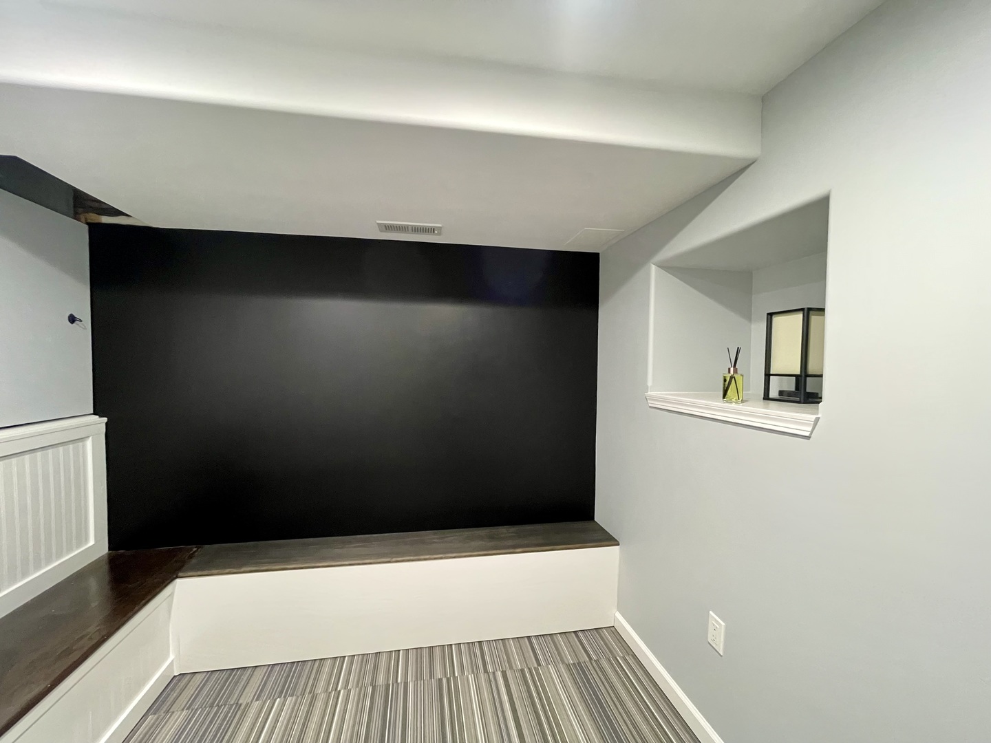 2112 North Sawyer Avenue, Unit I Chicago, IL 60647 - Photo 25 of 30 a view of wooden floor