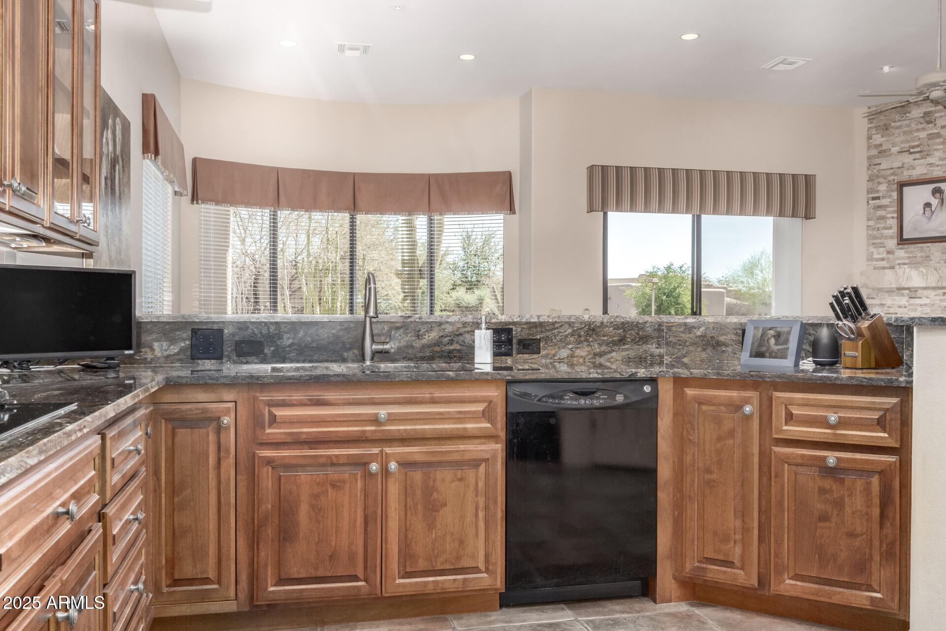 27913 North Walnut Creek Road Rio Verde, AZ 85263 - Photo 14 of 51