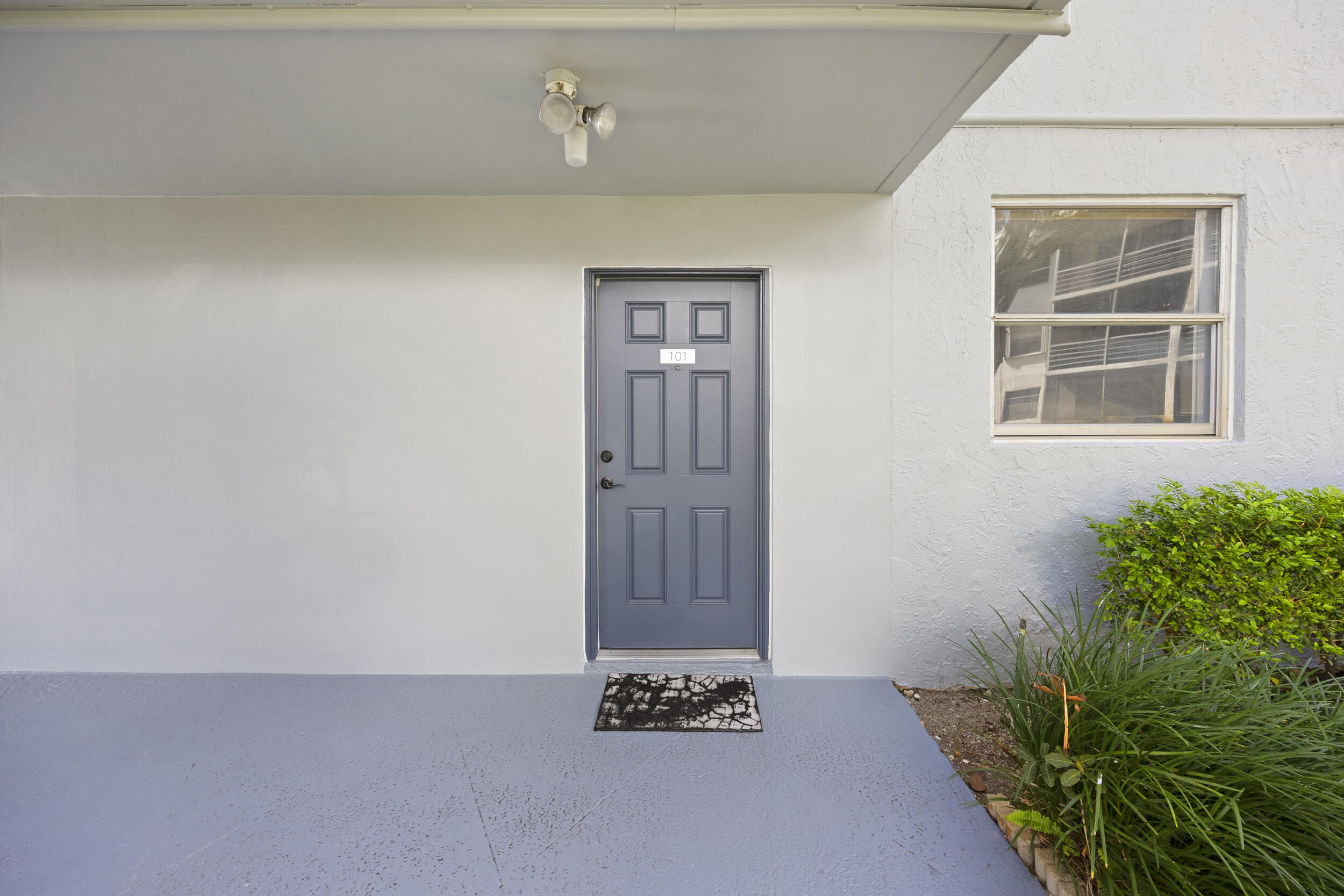 5301 Northwest 2nd Avenue, Unit 1010 Boca Raton, FL 33487 - Photo 1 of 35 Front Entry