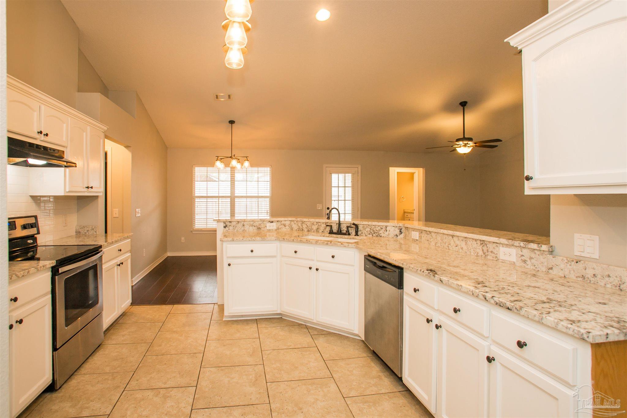 1017 Rin Court Milton, FL 32583 - Photo 3 of 13 Gallery Image 3
