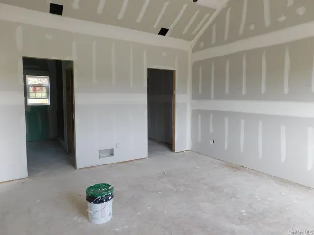 $579,900 | 90 Quaker Street, Wallkill, NY 12589