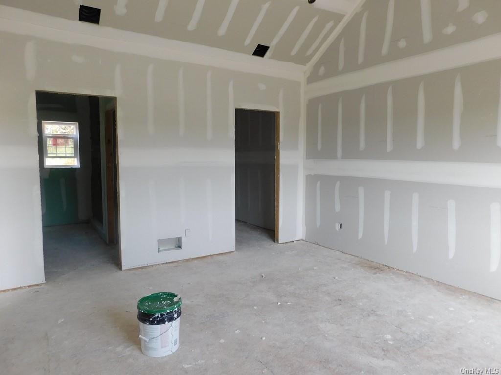 90 Quaker Street Wallkill, NY 12589 - Photo 12 of 19 View of empty room