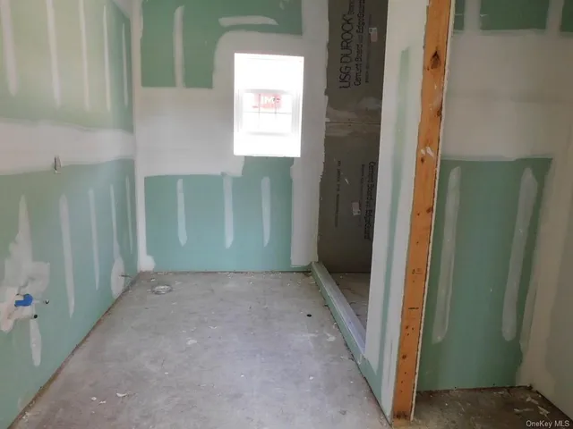 $579,900 | 90 Quaker Street, Wallkill, NY 12589