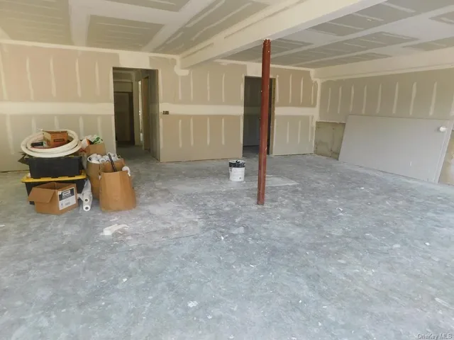 $579,900 | 90 Quaker Street, Wallkill, NY 12589