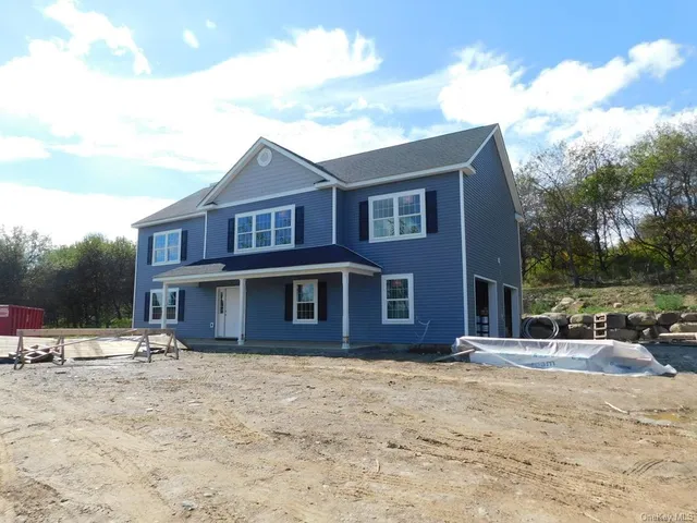 $579,900 | 90 Quaker Street, Wallkill, NY 12589