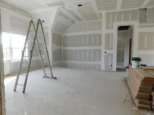 $579,900 | 90 Quaker Street, Wallkill, NY 12589