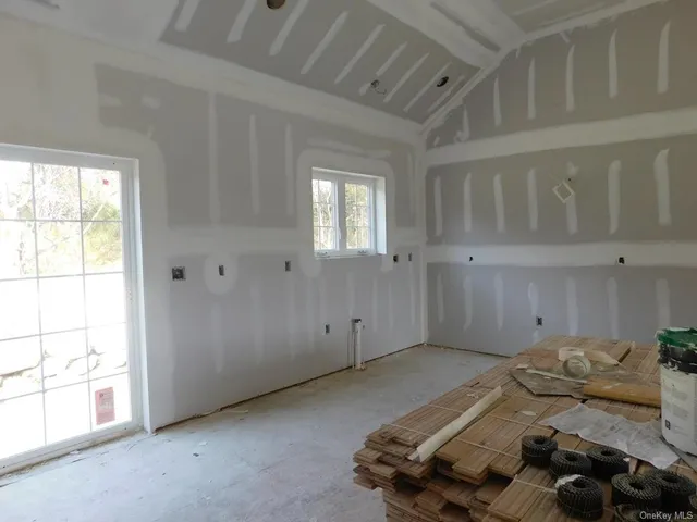 $579,900 | 90 Quaker Street, Wallkill, NY 12589