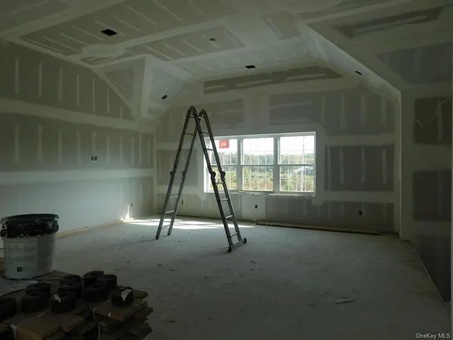 $579,900 | 90 Quaker Street, Wallkill, NY 12589