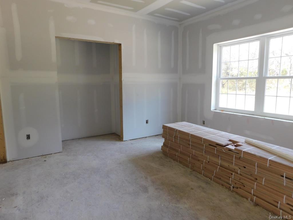 90 Quaker Street Wallkill, NY 12589 - Photo 9 of 19 View of empty room