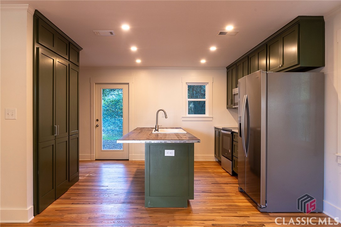 675 Branch Street Athens, GA 30601 - Photo 15 of 27 Gallery Image 15