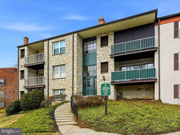 $298,500 | 421 Drummers Lane, Unit 421, Wayne, PA 19087
