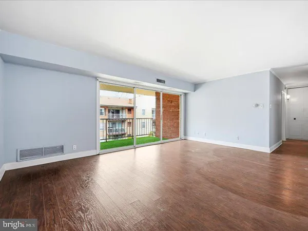 $298,500 | 421 Drummers Lane, Unit 421, Wayne, PA 19087
