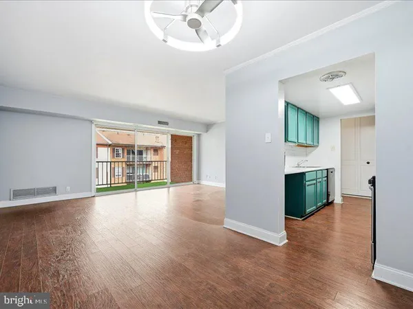 $298,500 | 421 Drummers Lane, Unit 421, Wayne, PA 19087