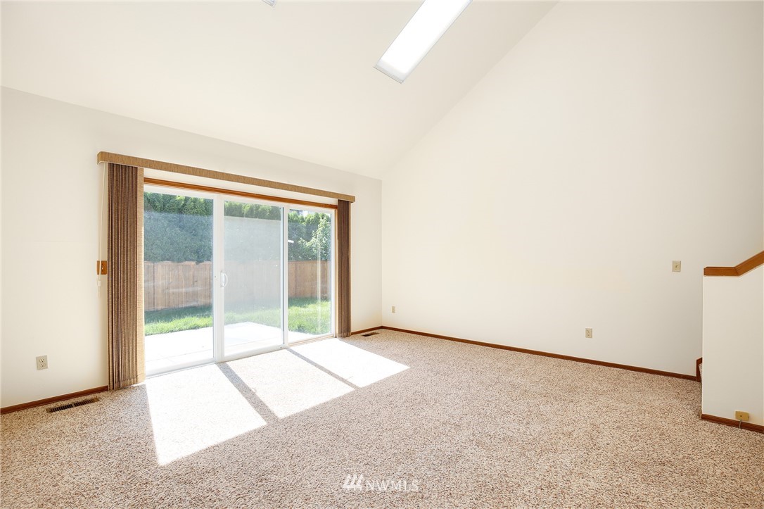 18138 132nd Place Southeast Renton, WA 98058 - Photo 12 of 25 Gallery Image 12