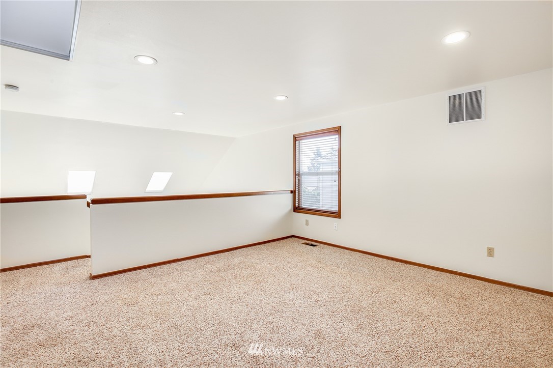 18138 132nd Place Southeast Renton, WA 98058 - Photo 14 of 25 Gallery Image 14