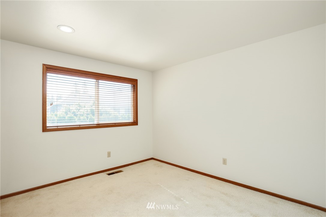 18138 132nd Place Southeast Renton, WA 98058 - Photo 18 of 25 Gallery Image 18
