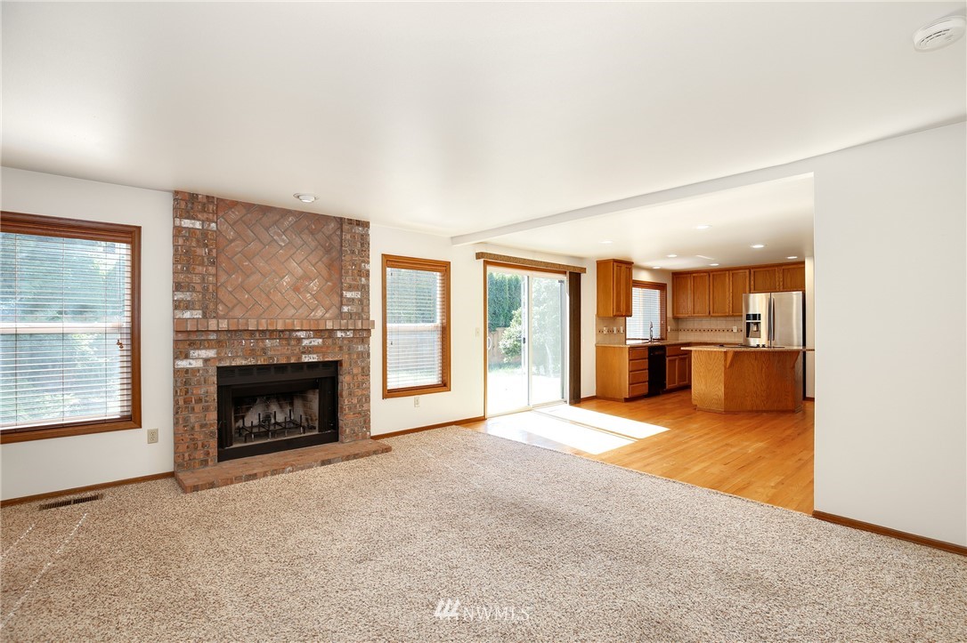 18138 132nd Place Southeast Renton, WA 98058 - Photo 7 of 25 Gallery Image 7