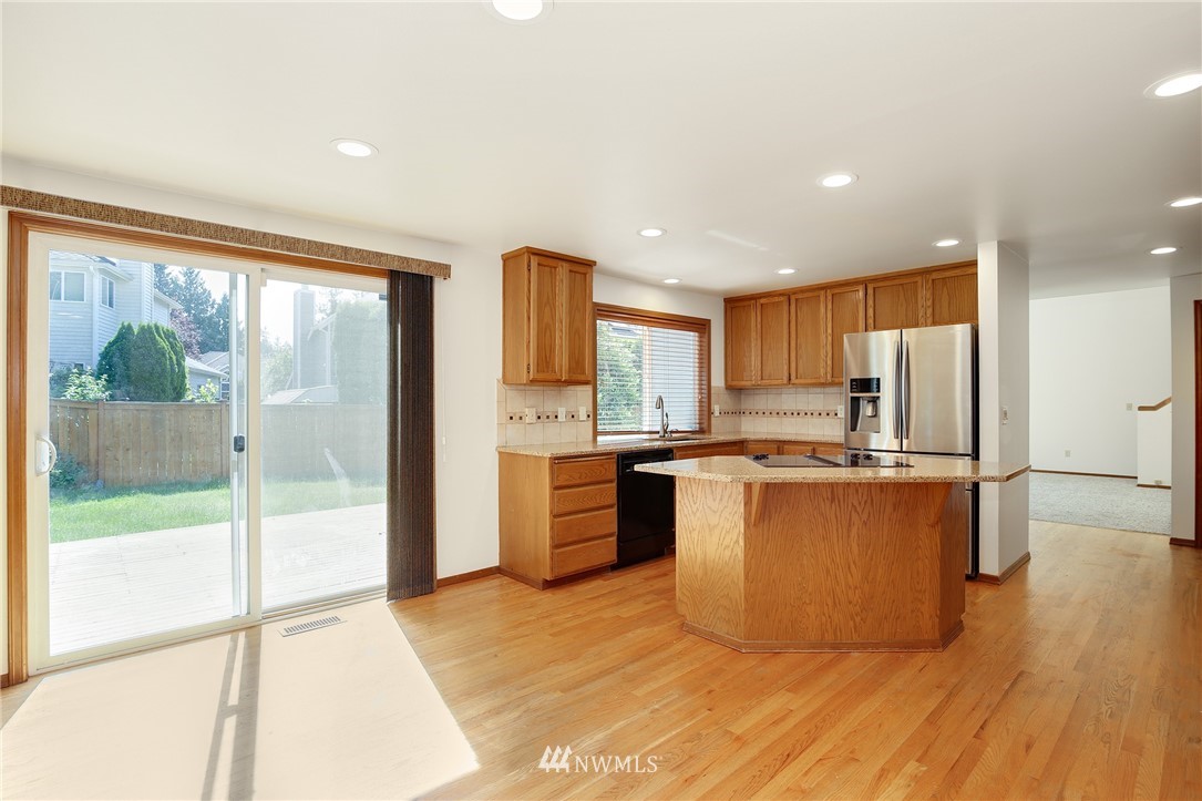 18138 132nd Place Southeast Renton, WA 98058 - Photo 8 of 25 Gallery Image 8