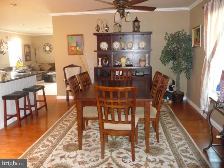 56 Roving Road Levittown, PA 19056 - Photo 3 of 23