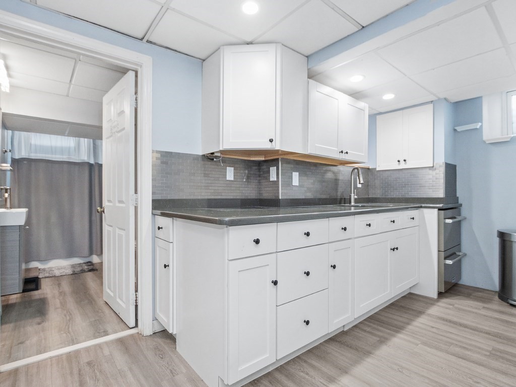 79 Bruce Road Waltham, MA 02453 - Photo 21 of 33 Gallery Image 21