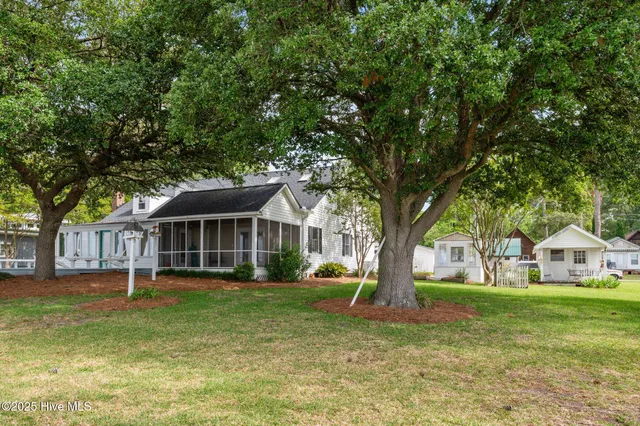 $899,000 | 1339 Bayview Road, Bath, NC 27808