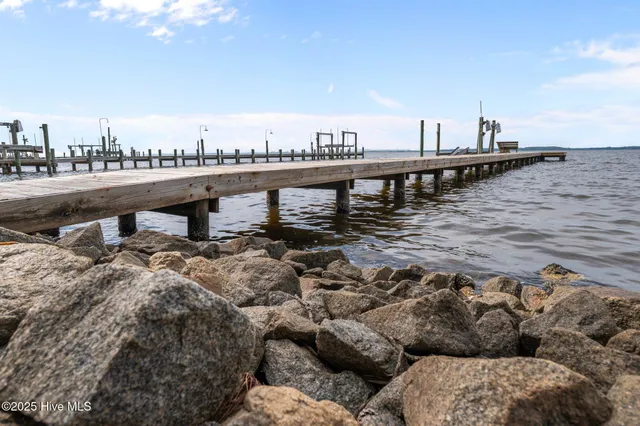 $899,000 | 1339 Bayview Road, Bath, NC 27808