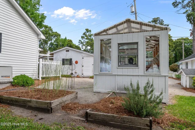 $899,000 | 1339 Bayview Road, Bath, NC 27808