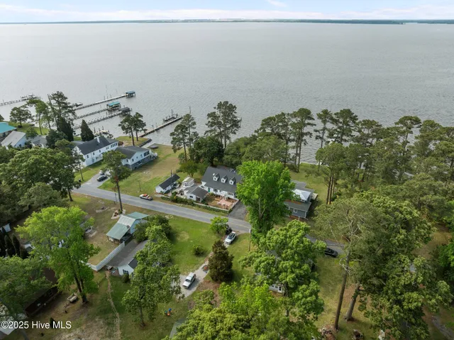 $899,000 | 1339 Bayview Road, Bath, NC 27808