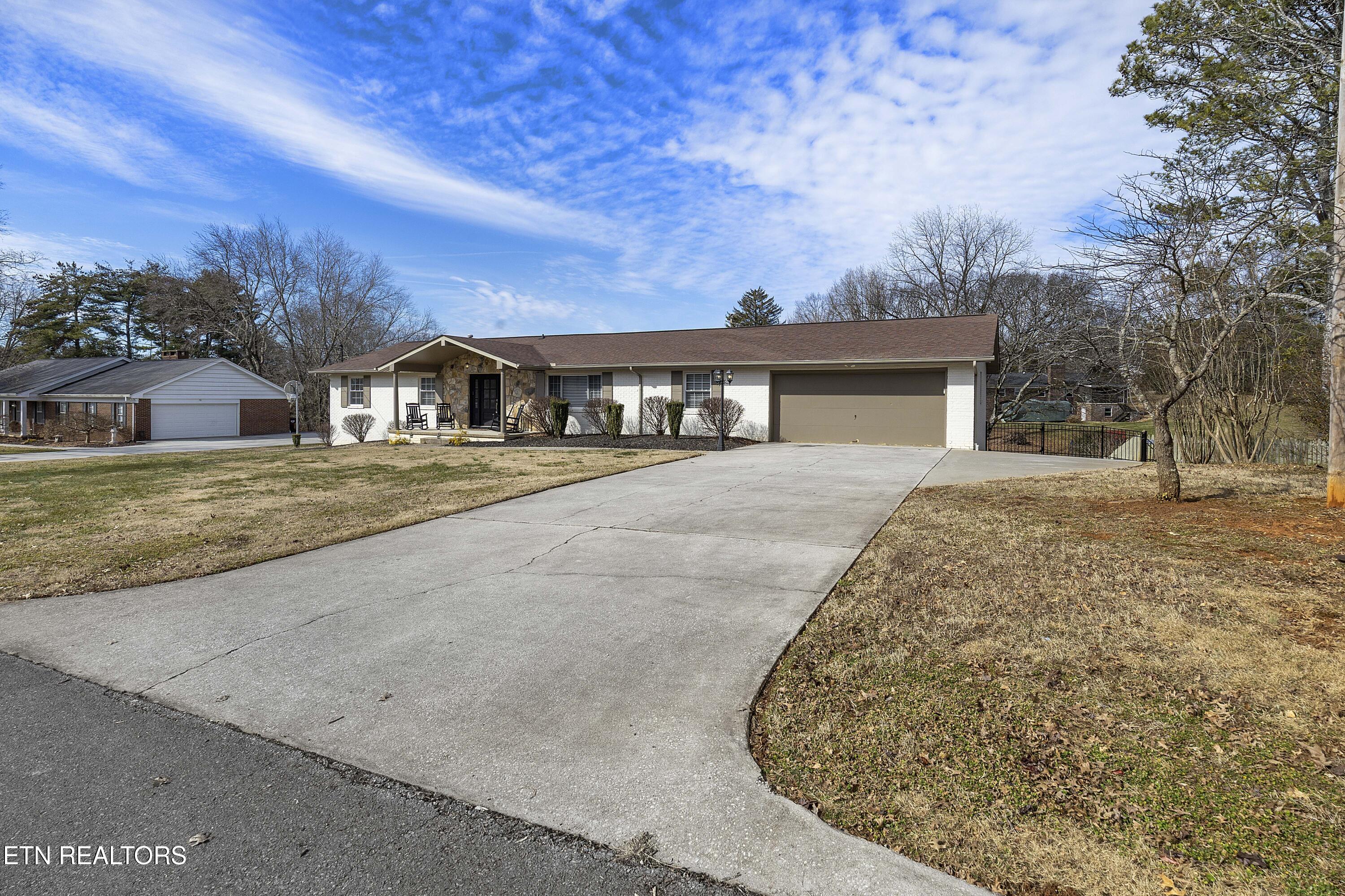 809 Chateaugay Road Northwest Knoxville, TN 37923 - Photo 2 of 56 L40A9860